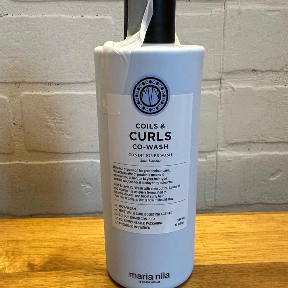 Maria Nila Coils & Curls Co-Wash | Curl Cleansing Conditioner | Vegan